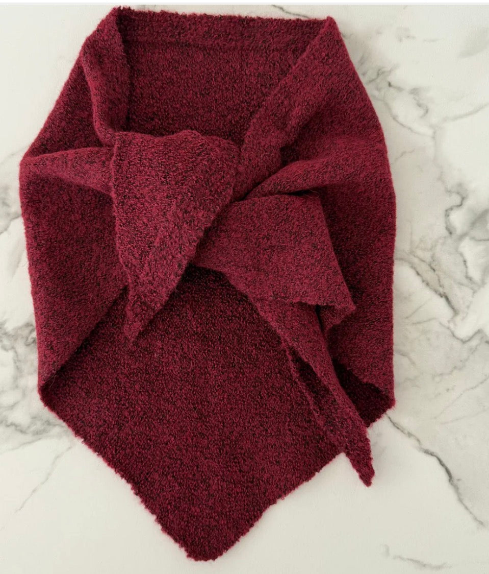 Triangel Scarf-Burgundy