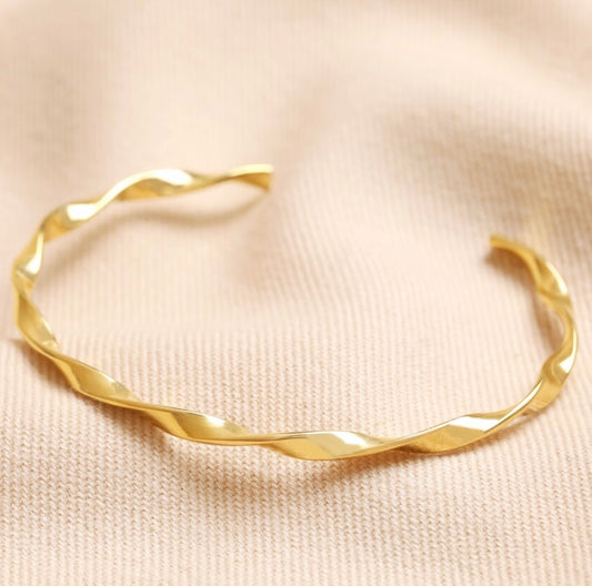 Gold twisted bangle