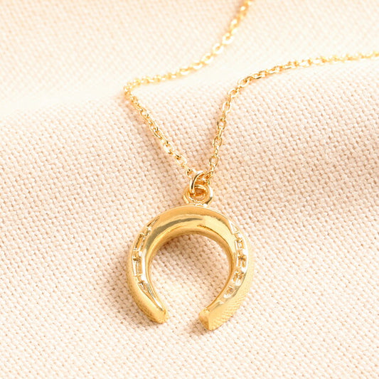 Horseshoe pendant gold necklace