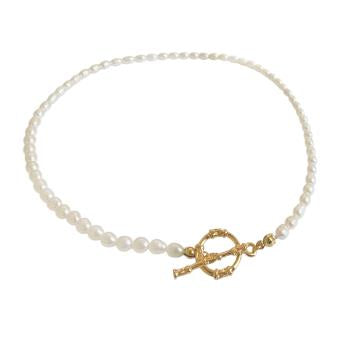 Freshwater pearl t-bar choker in gold