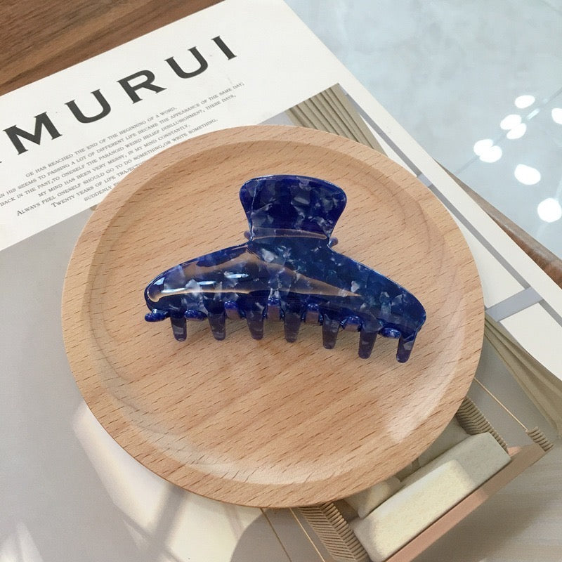 Marble claw clips