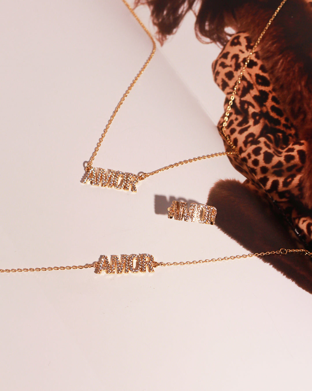 Nilai Amor necklace