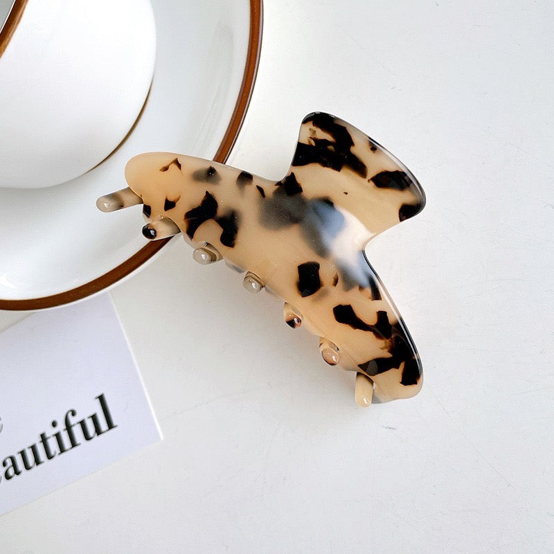 Marble claw clips