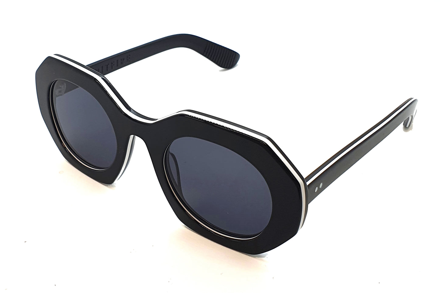 Sunglasses - 118 black