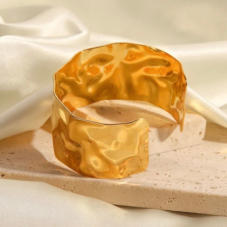 Garda Gold Hammered Cuff Bracelet