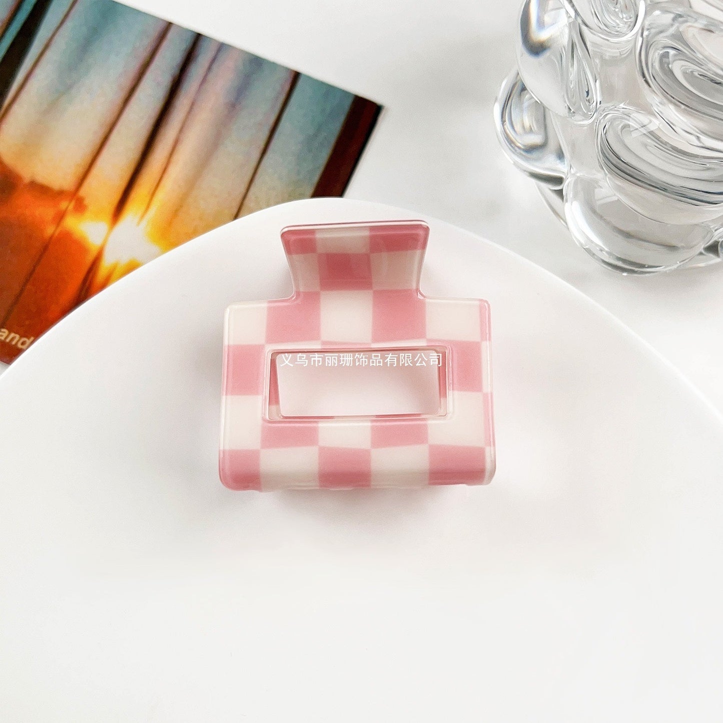 Checker claw clips