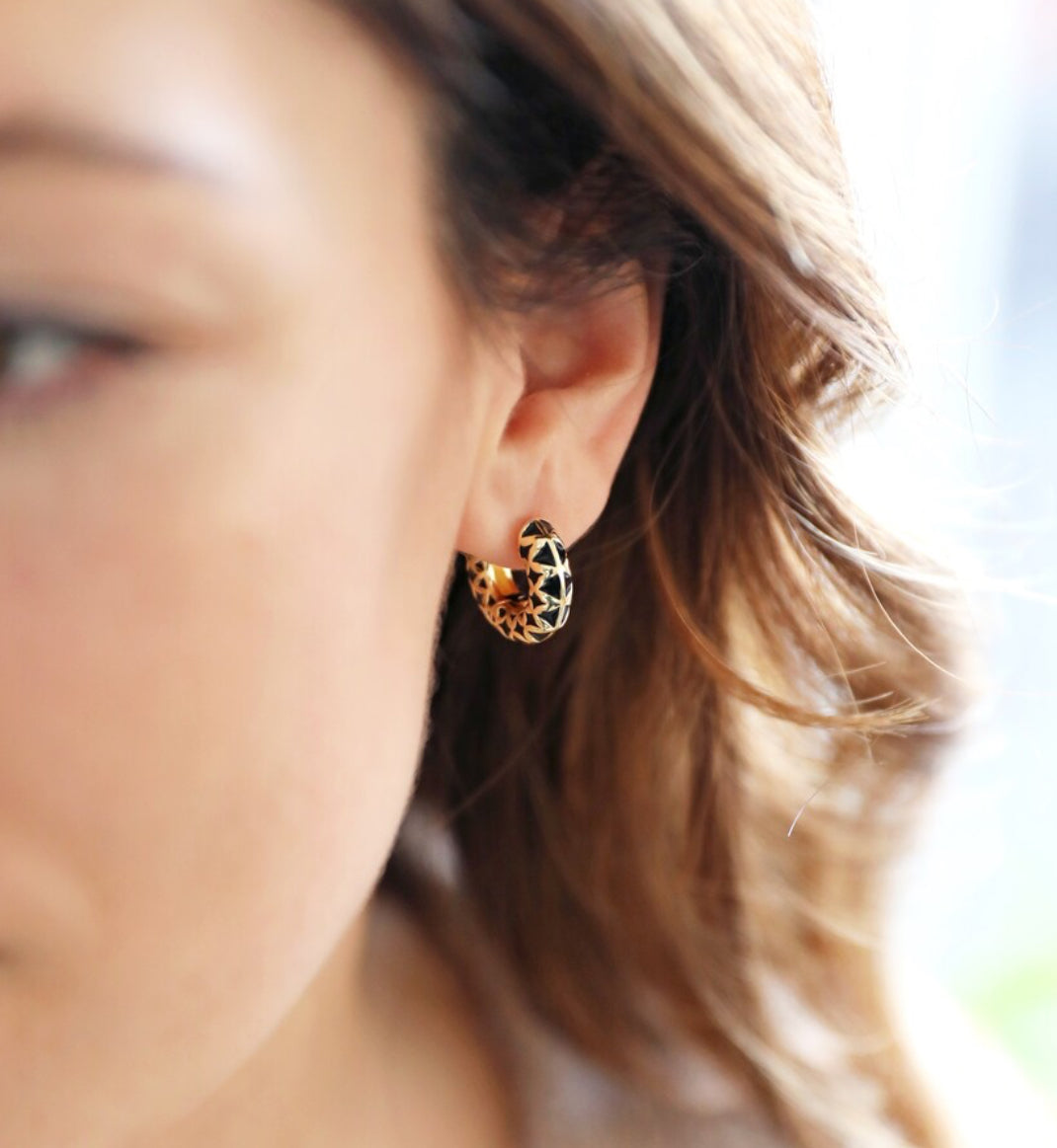 Black geometric enamel hoop earrings in gold & black