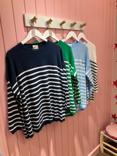 Breton tops with love embroidery