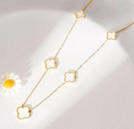 Five clover pearl gold necklace