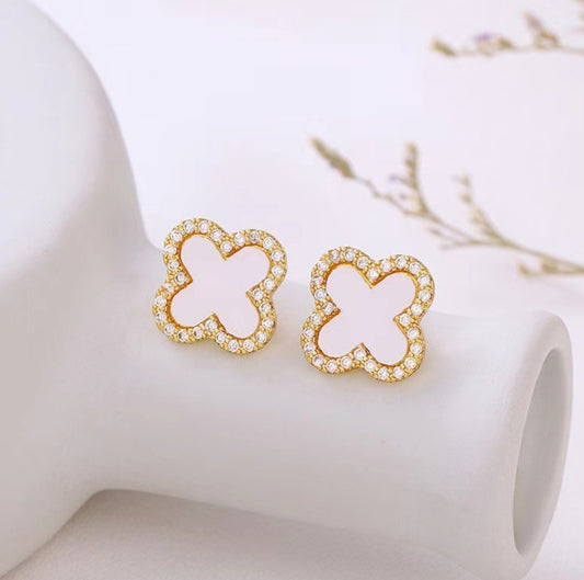 Pearl with crystal clover earrings in 14k gold plated
