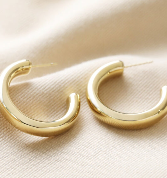 Large chunky hoop earrings in gold