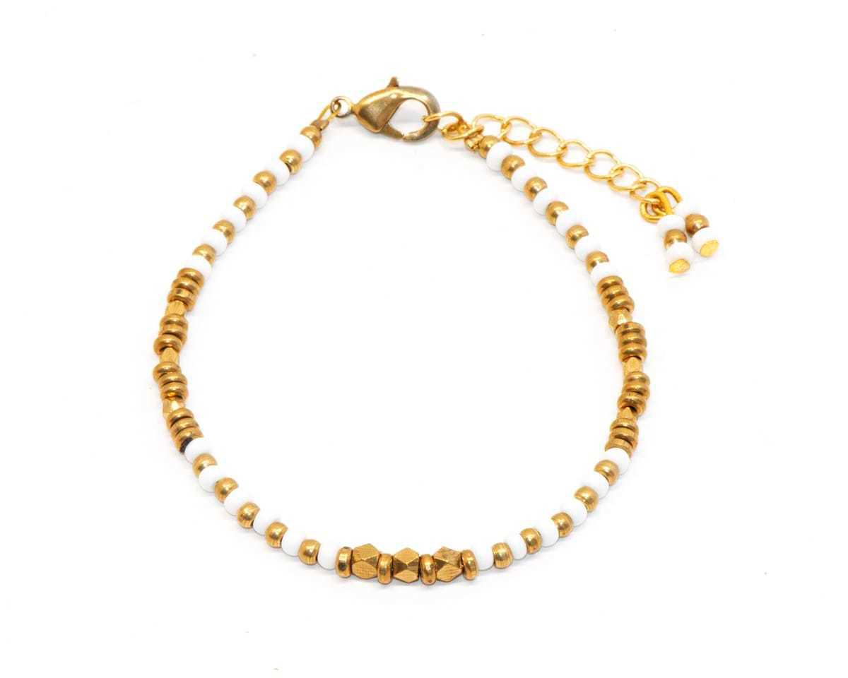 Nataraj single beaded bracelet - black/gold and white/gold